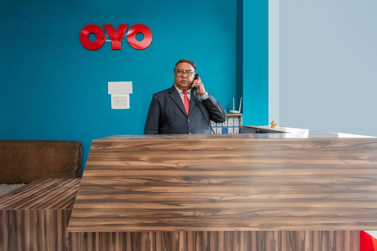 Oyo24196斯里纳特宫酒店 乌贾因 外观 照片