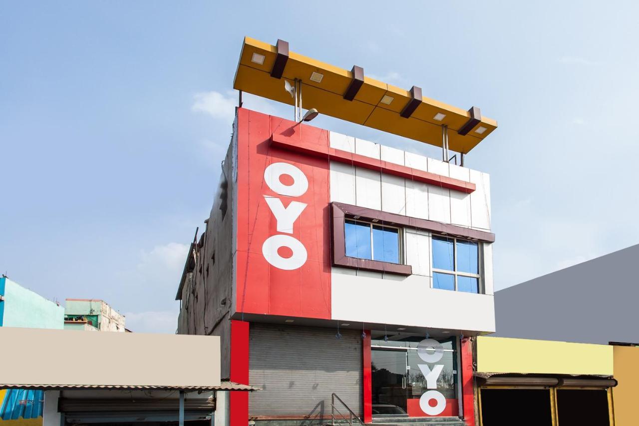 Oyo24196斯里纳特宫酒店 乌贾因 外观 照片