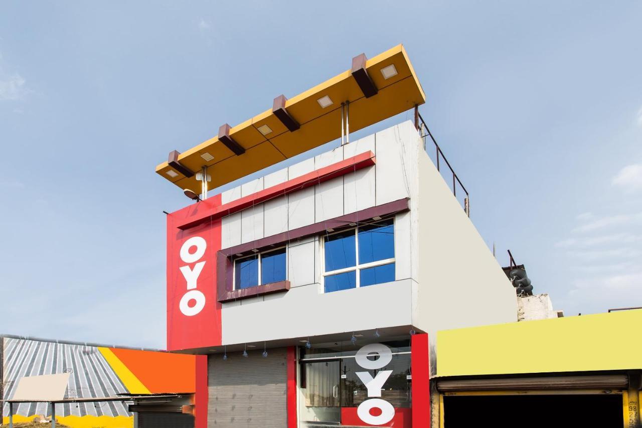 Oyo24196斯里纳特宫酒店 乌贾因 外观 照片